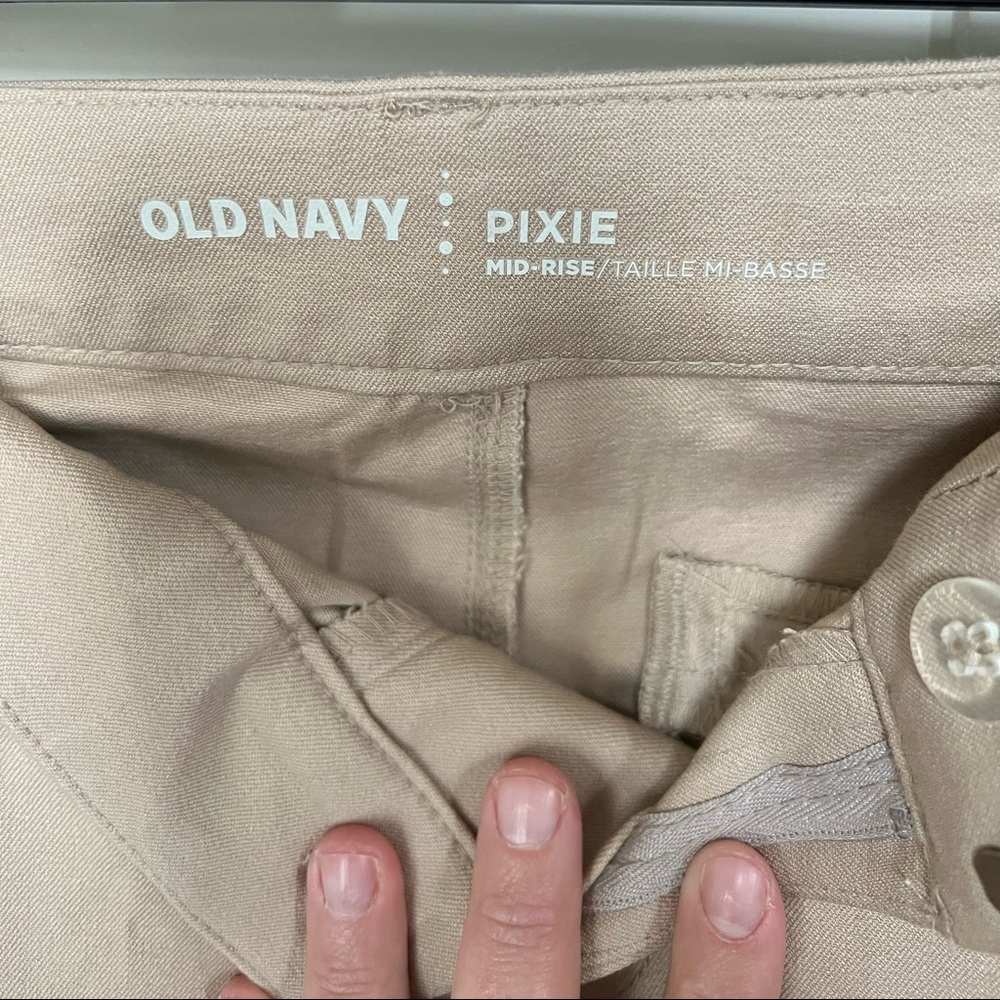 Old Navy Pixie Mid-Rise Ankle Pants in Beige